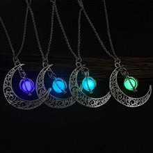 Load image into Gallery viewer, Crescent Moon Glow Necklace